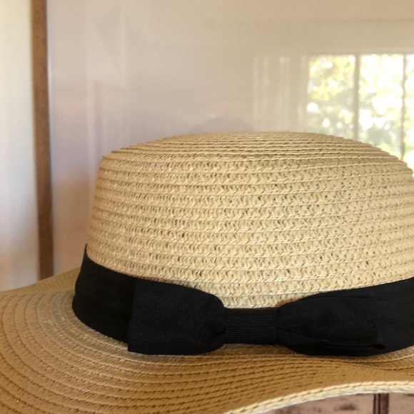 Pretty Little Thing Straw Summer Hat - Picture 2 of 8